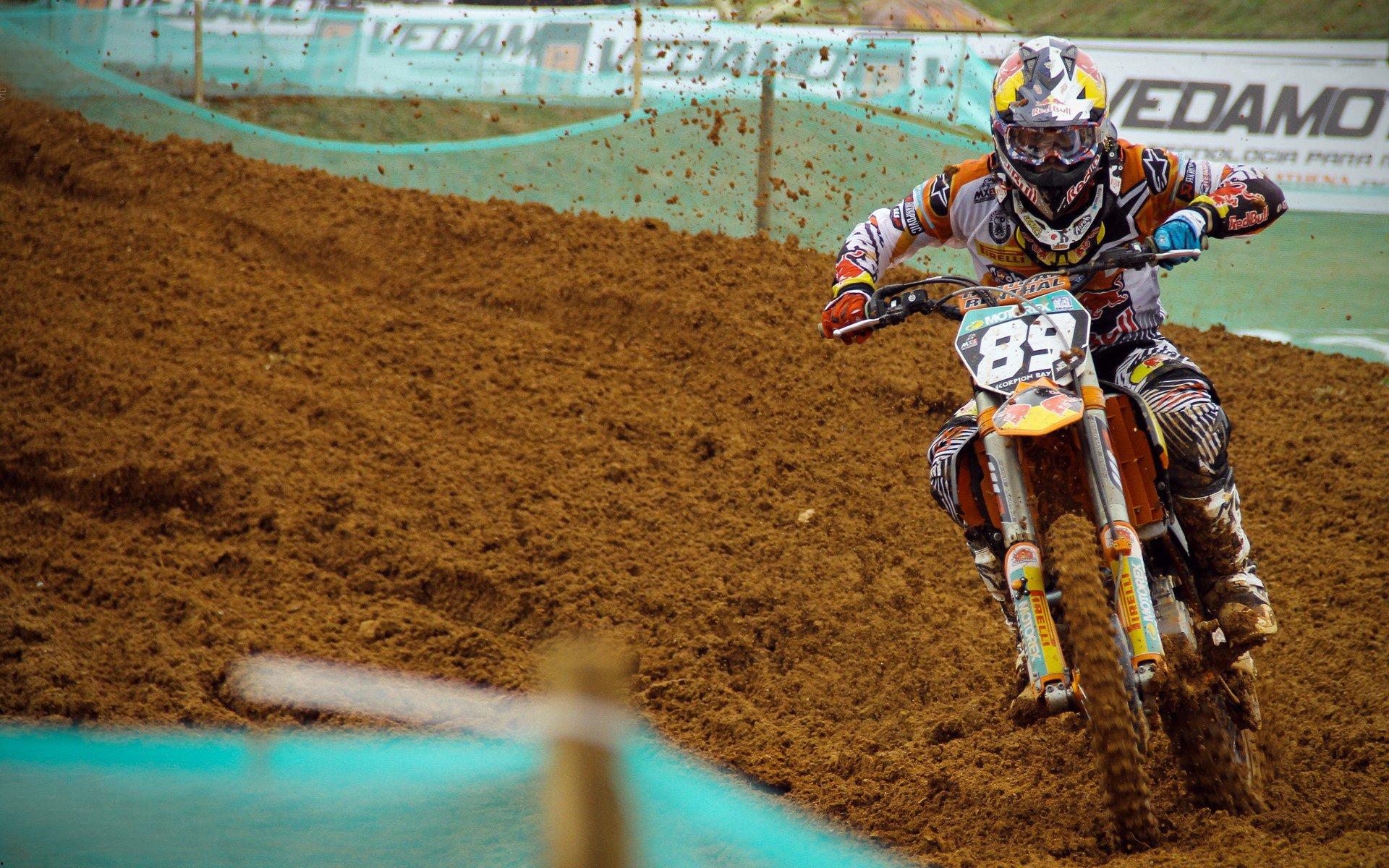 姚明回应周琦新赛季注册问题，联赛规定必须遵守，球员缺席成定局